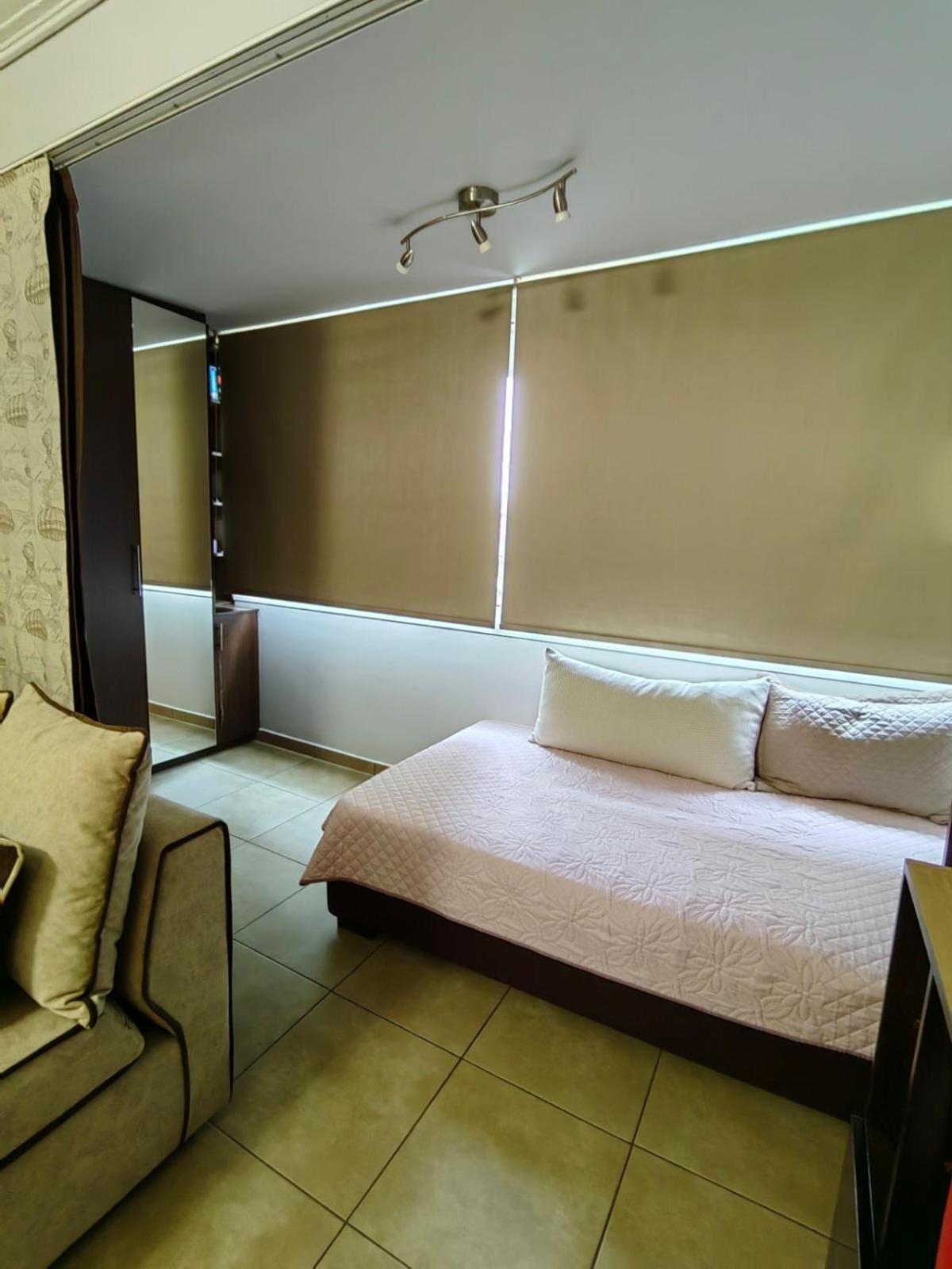 Hill View Apartment Near Acropolis Athene Buitenkant foto